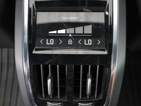Used 2018 Volvo S90 T6 Momentum w/ Convenience Package AWD/4WD image 42
