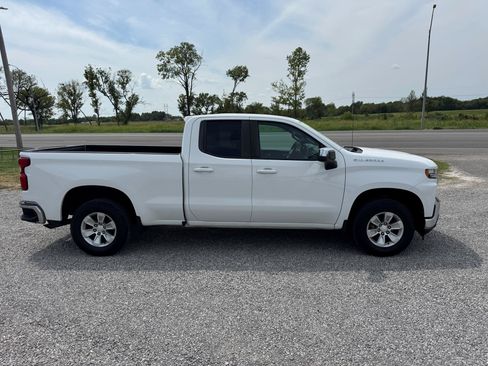 Used 2019 Chevrolet Silverado 1500 LT w/ Bed Protection Package RWD image 2