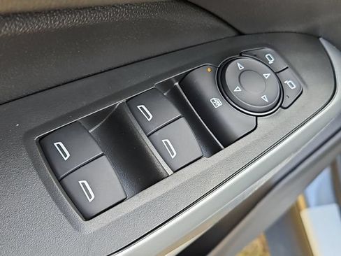 New 2026 Chevrolet Trax LS w/ LS Convenience Package FWD image 23