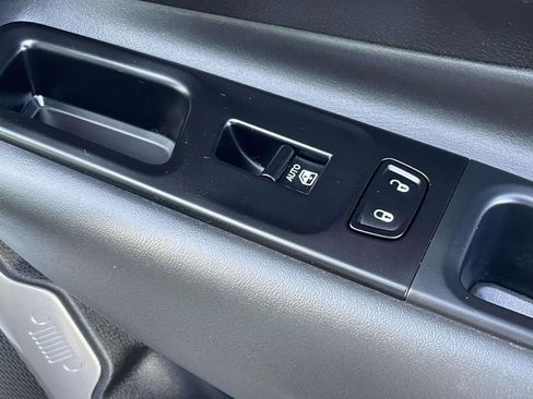 Used 2022 Jeep Renegade Limited w/ Sun, Sound & Wheels Group image 13