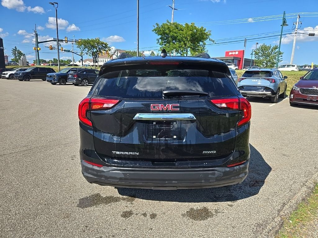 Used 2020 GMC Terrain SLE w/ Driver Convenience Package AWD/4WD image 7