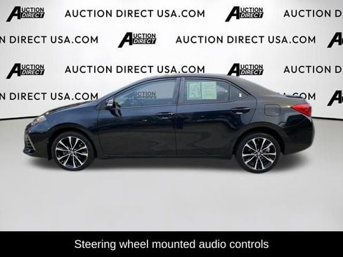 Used 2018 Toyota Corolla SE image 3