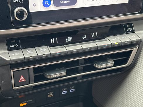 Used 2025 Toyota Camry LE image 19