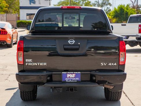 Used 2021 Nissan Frontier SV image 6