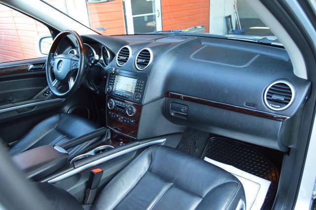 Used 2008 Mercedes-Benz GL 550 4MATIC image 12