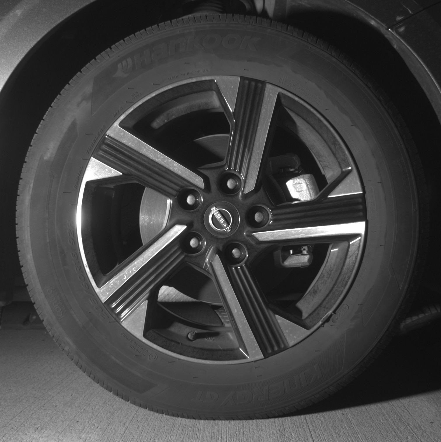 Used 2025 Nissan Sentra SV FWD image 15