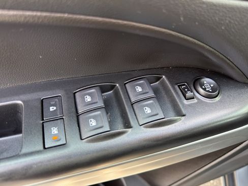 Used 2022 Chevrolet Colorado LT w/ Luxury Package image 13