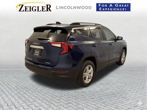 Used 2022 GMC Terrain SLE w/ Driver Convenience Package AWD/4WD image 8