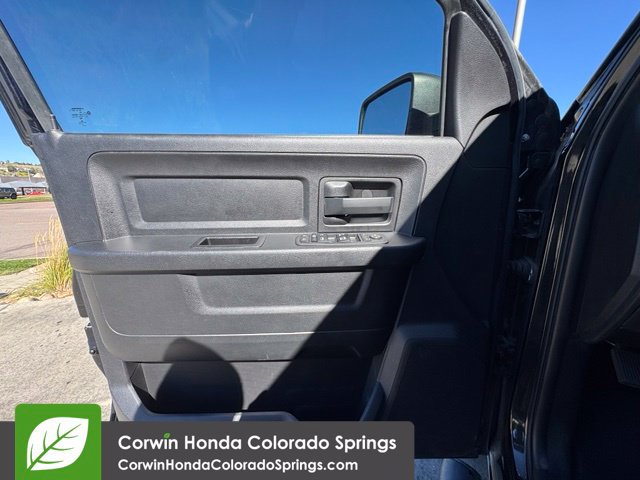 Used 2016 RAM 1500 Express RWD image 24
