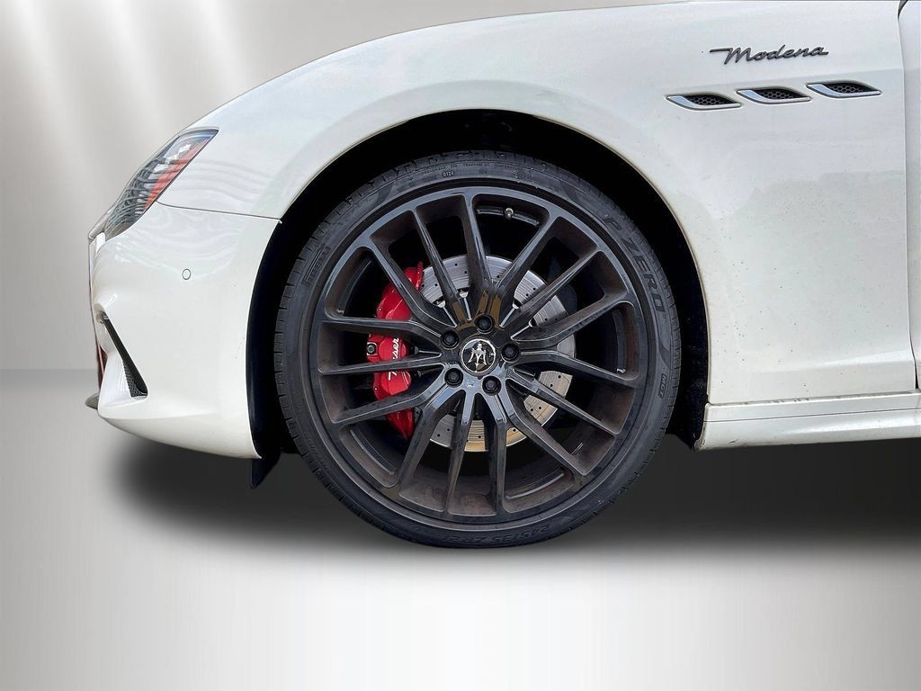 Used 2023 Maserati Ghibli Modena Q4 AWD/4WD image 31
