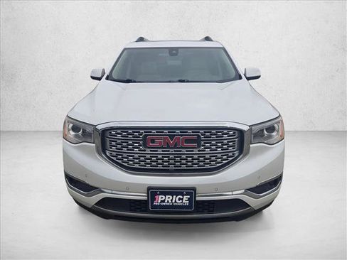 Used 2017 GMC Acadia Denali w/ Technology Package AWD/4WD image 2