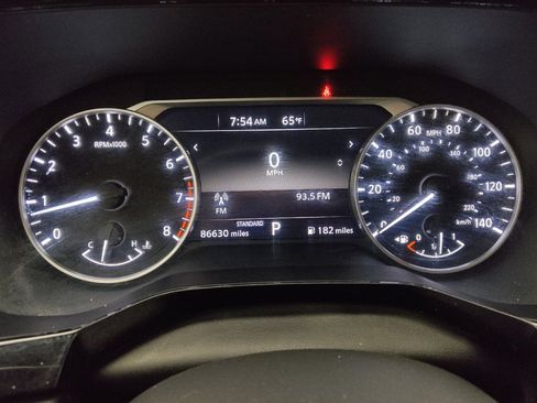Used 2022 Nissan Pathfinder SV FWD image 23