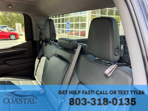 Used 2025 GMC Sierra 1500 SLT AWD/4WD image 19