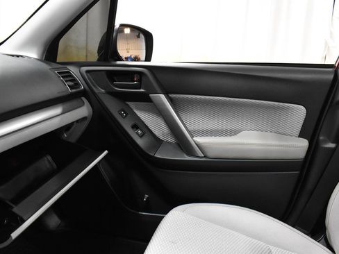 Used 2017 Subaru Forester 2.5i Premium image 20