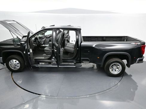 Used 2025 Chevrolet Silverado 3500 LTZ w/ LTZ Plus Package image 43