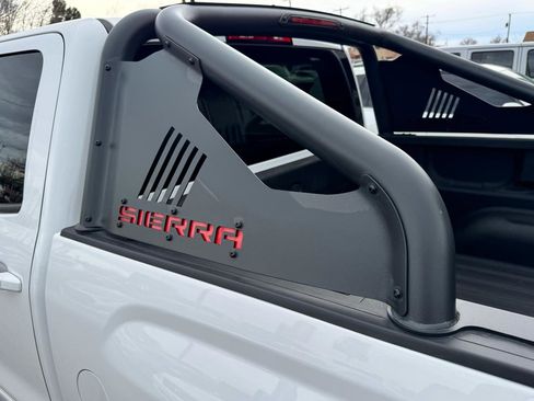 Used 2017 GMC Sierra 1500 SLT w/ All Terrain X Package image 12