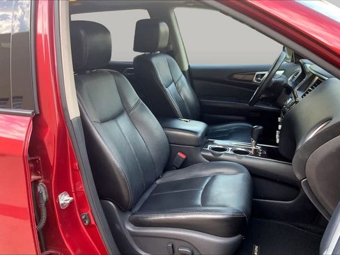 Used 2014 Nissan Pathfinder Platinum w/ Platinum Premium Package FWD image 8