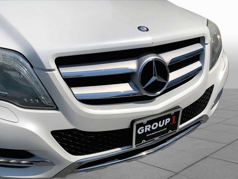 Used 2013 Mercedes-Benz GLK 350 4MATIC image 31