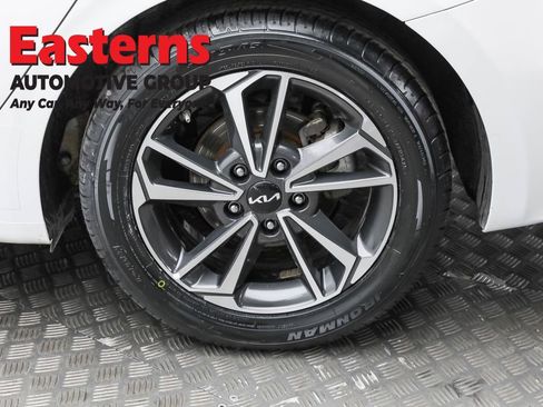 Used 2024 Kia Forte LXS image 14