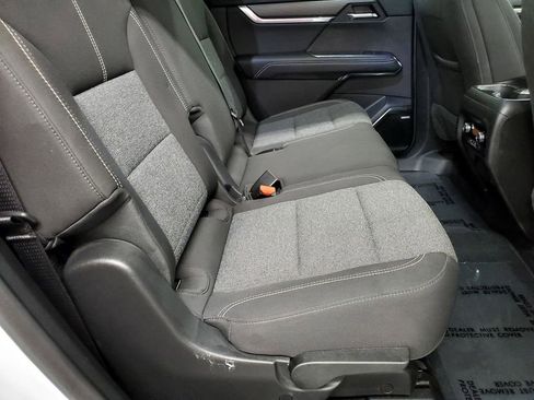 Used 2025 GMC Acadia Elevation image 20