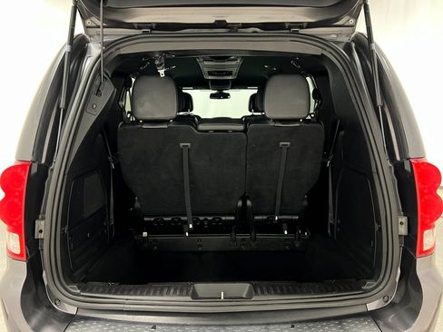 Used 2019 Dodge Grand Caravan GT FWD image 26