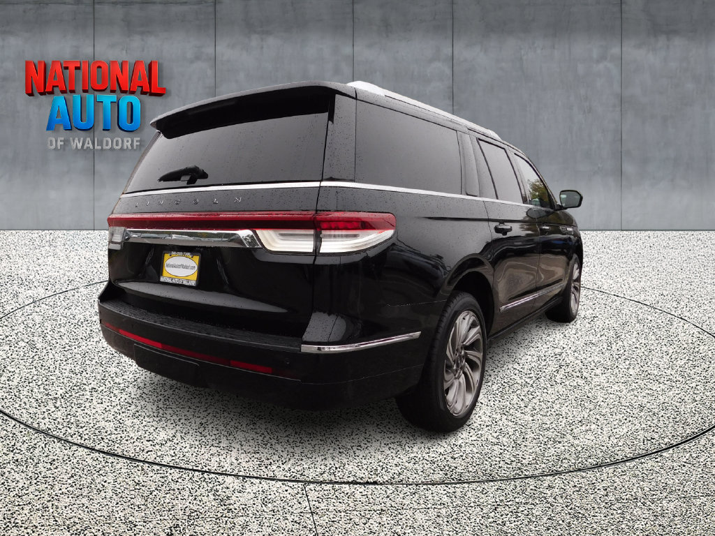 Used 2022 Lincoln Navigator L Reserve AWD/4WD image 8