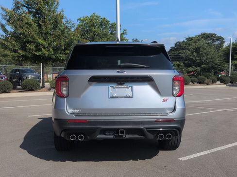Used 2023 Ford Explorer ST w/ Equipment Group 401A AWD/4WD image 5