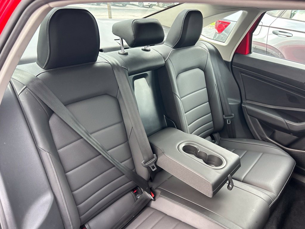 Used 2021 Volkswagen Jetta SE FWD image 46