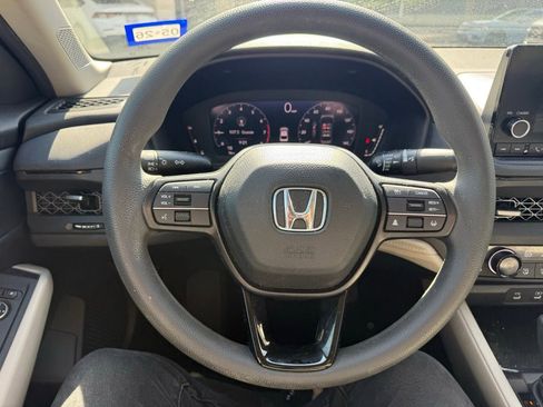 Used 2023 Honda Accord EX image 11