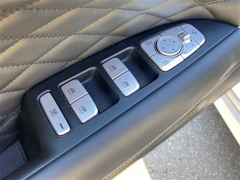 Used 2019 Genesis G70 2.0T Advanced w/ Dynamic Package image 13