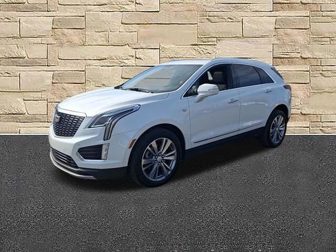 Used 2025 Cadillac XT5 Premium Luxury image 35
