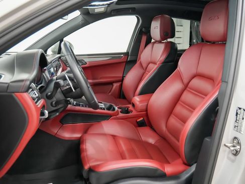 Certified 2023 Porsche Macan GTS AWD/4WD image 5