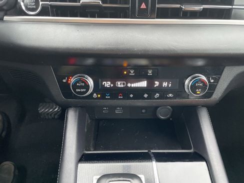 Used 2024 Mitsubishi Outlander SEL image 26