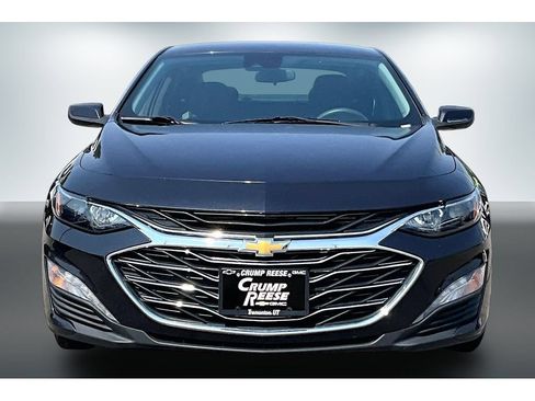Used 2023 Chevrolet Malibu LT FWD image 2