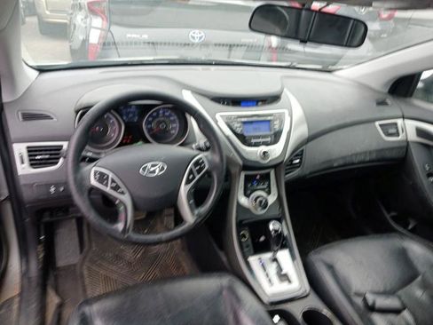 Used 2011 Hyundai Elantra Limited FWD image 5