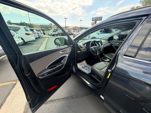 Used 2017 Hyundai Santa Fe FWD w/ SE Ultimate Tech Package 03 image 10
