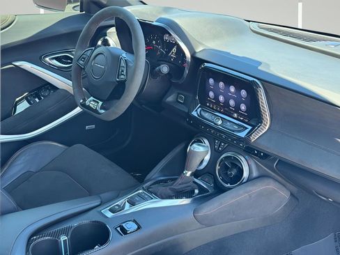 Used 2020 Chevrolet Camaro ZL1 RWD image 18