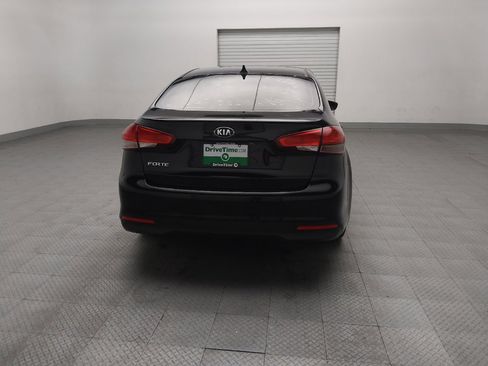 Used 2018 Kia Forte LX image 7