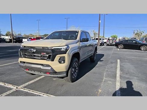 Used 2024 Chevrolet Colorado Z71 w/ Z71 Convenience Package 2 image 20