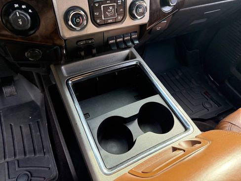 Used 2014 Ford F250 Platinum image 44