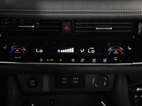 Certified 2026 Nissan Rogue SL FWD image 23