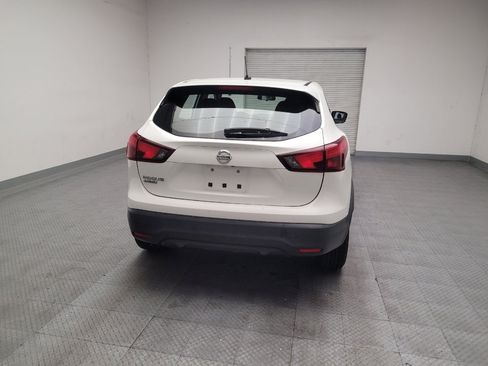 Used 2019 Nissan Rogue Sport S FWD image 7