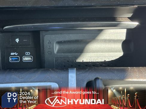 Used 2024 Genesis GV80 3.5T image 35