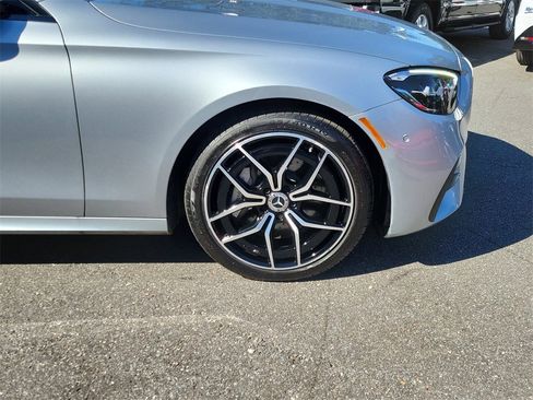 Used 2022 Mercedes-Benz E 350 Sedan image 16
