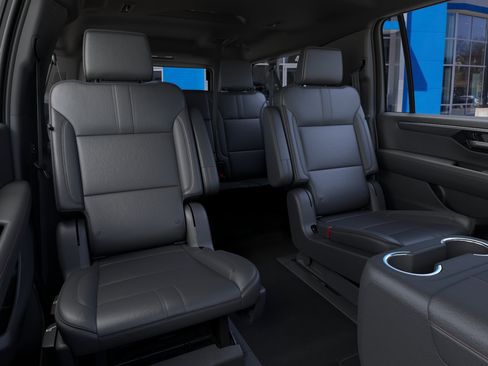 New 2026 Chevrolet Suburban RST w/ Advanced Technology Package AWD/4WD image 19