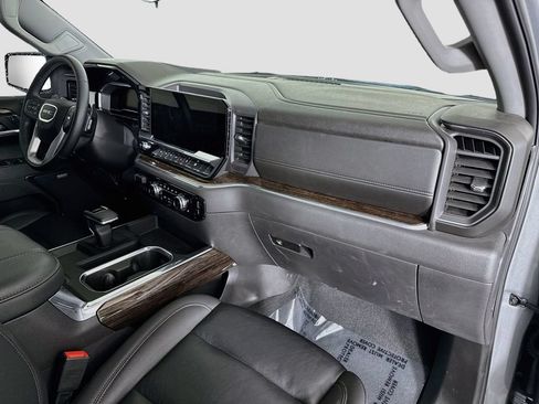 Used 2025 GMC Sierra 1500 Elevation w/ Elevation Premium Package AWD/4WD image 29