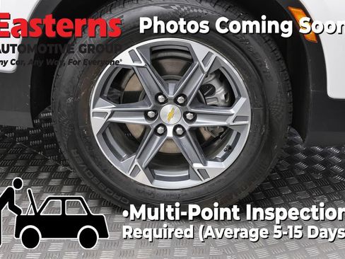 Used 2025 Chevrolet Blazer LT FWD image 32