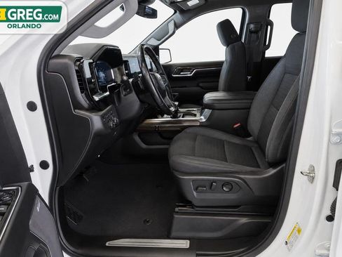 Used 2024 Chevrolet Silverado 1500 LT Trail Boss w/ Convenience Package II AWD/4WD image 8