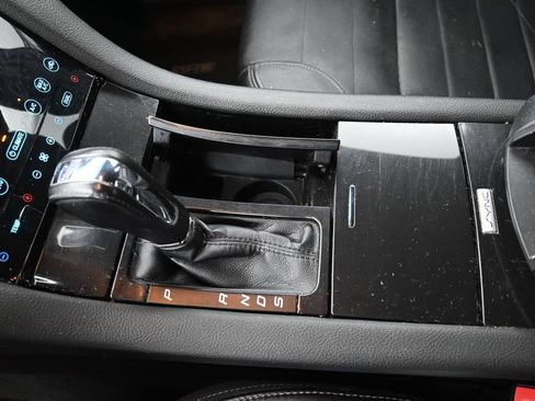 Used 2017 Ford Taurus SHO AWD/4WD image 29