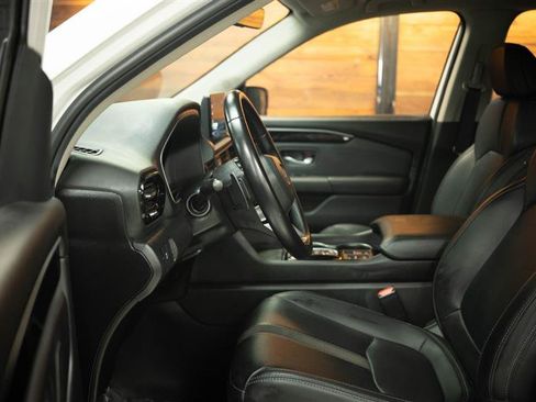 Used 2025 Honda Pilot EX-L image 9
